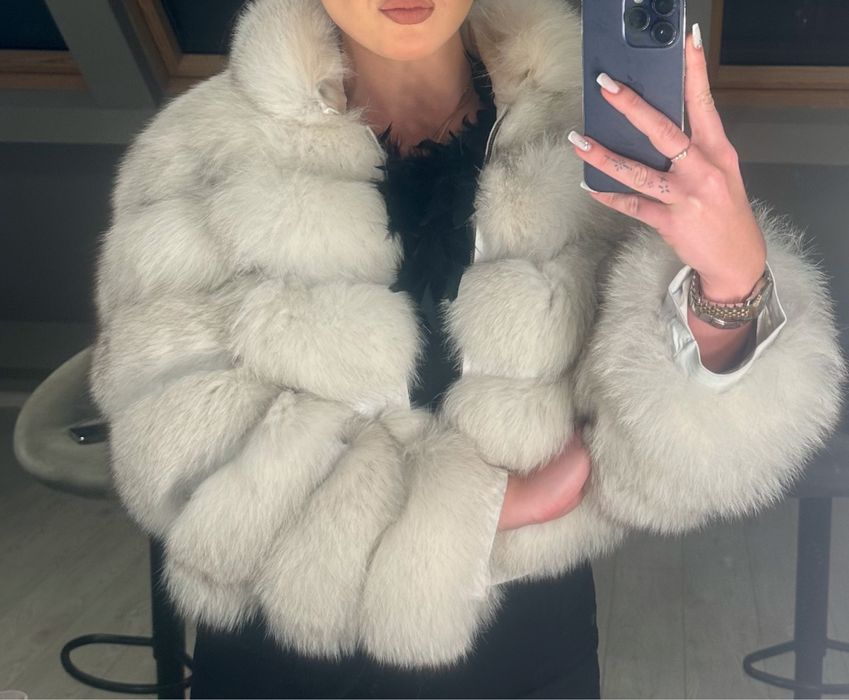 Бяло палто естествен косъм лисица