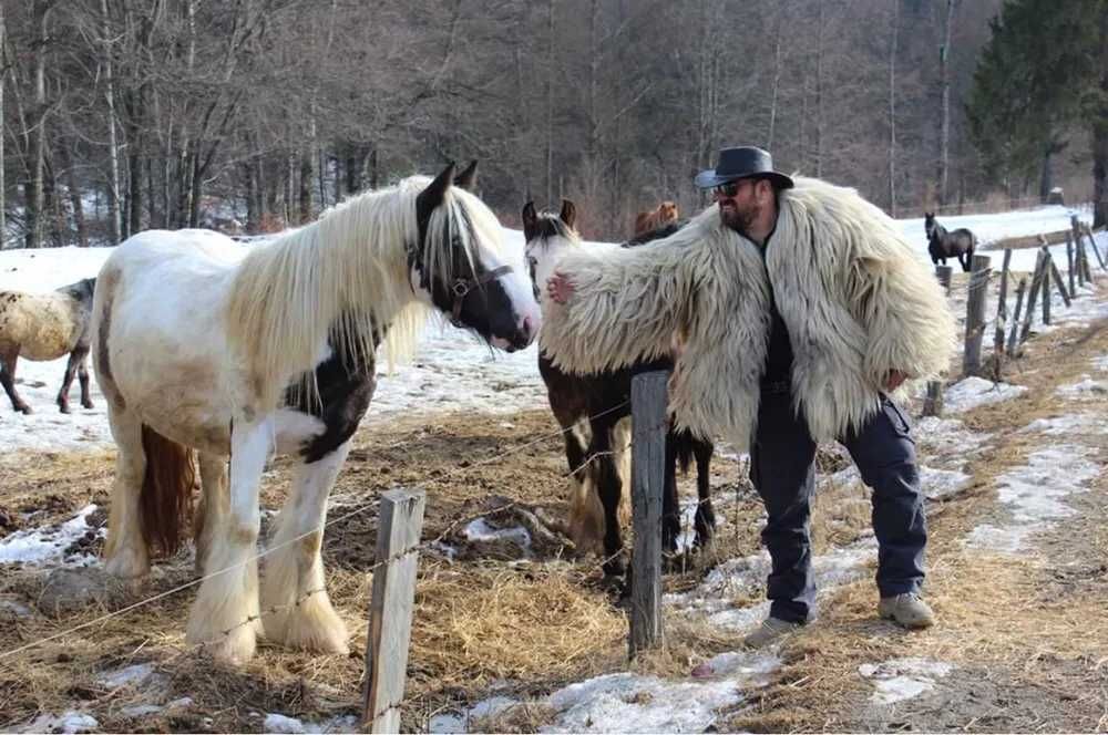 Cojoc de Cioban Bunda Bitusa Suba Suman