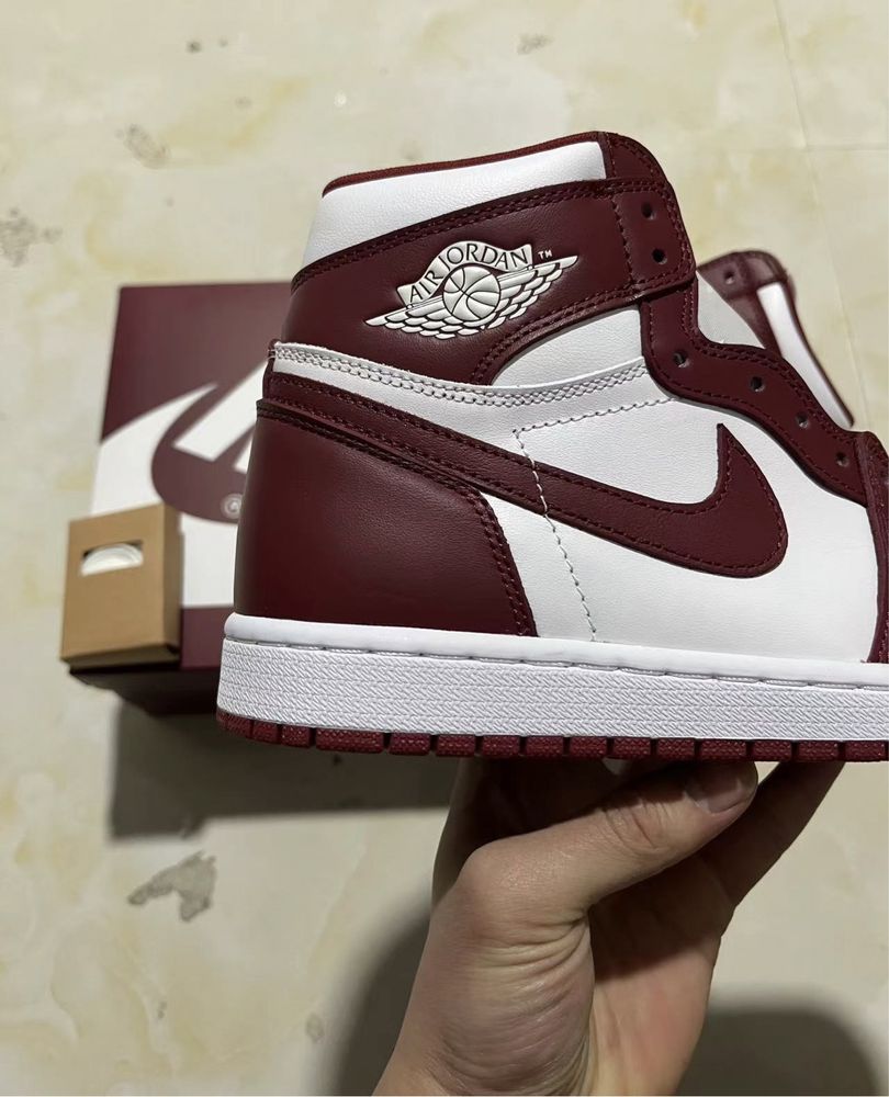 Air Jordan 1 Retro High Team Red