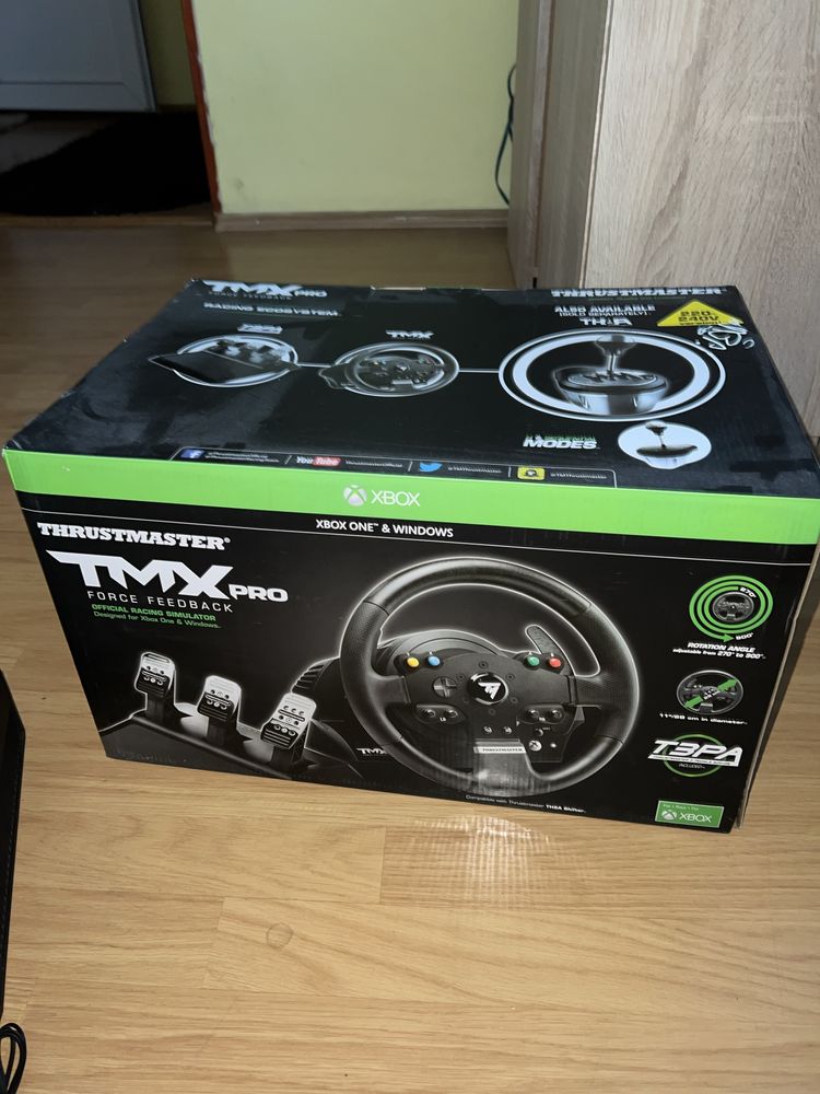 Volan Thrustmaster TMX PRO