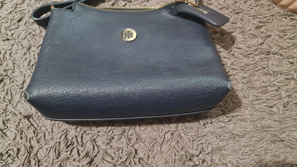 Лот чанти Tommy hilfiger