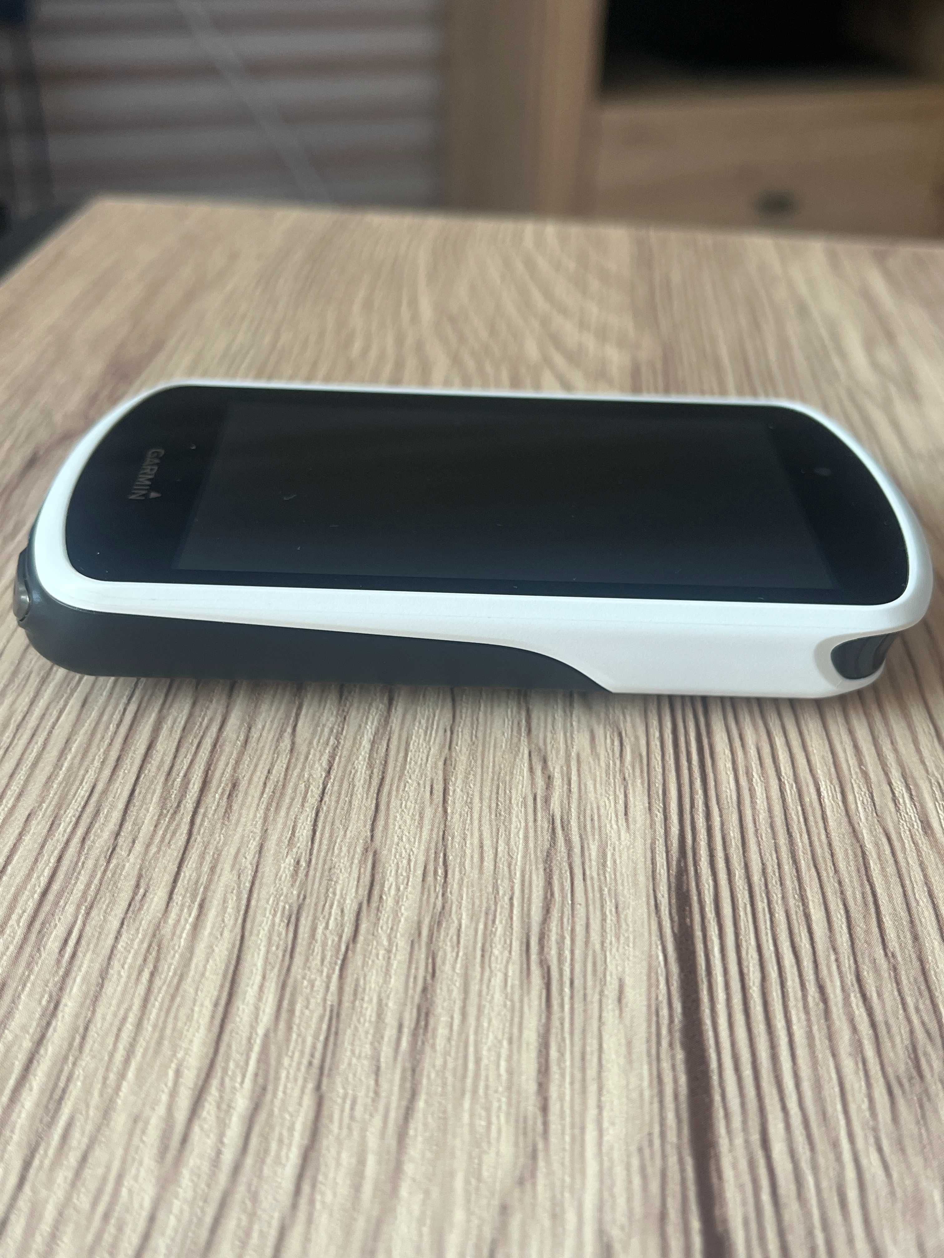 Garmin Edge 1030 bundle велокомпютър