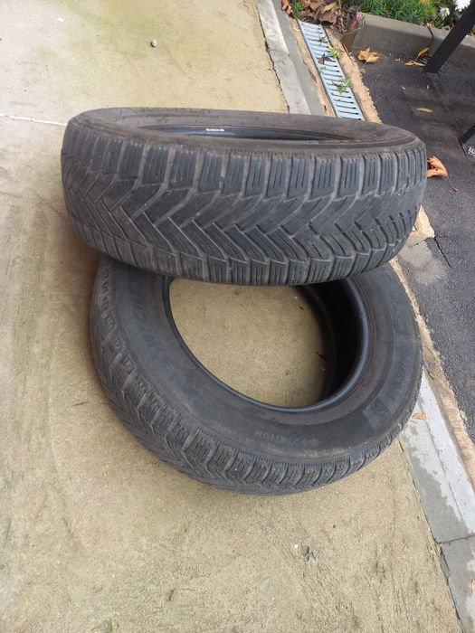 Два броя зимни гуми Мишелин 195/65/15