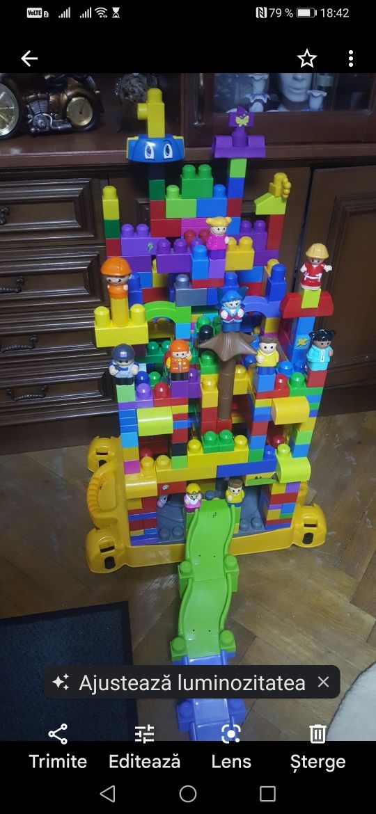 Cuburi mega blocks