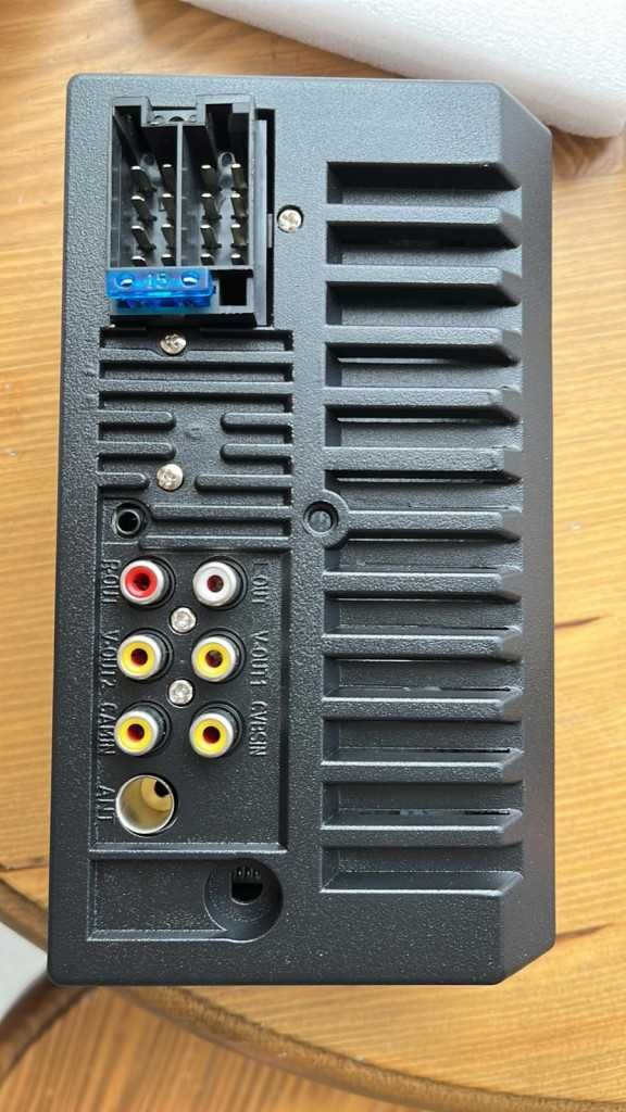 MP5 плейър за кола с огледална връзка,Bluetooth,LED тъчскрийн 7049-CP