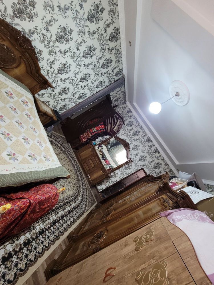Sotiladi uchastka xonobodda yengi qurilgan 3 sotix yashash joyi 125