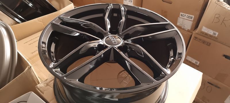 17цола AUDI A3,A4,A5,A6,Q3,Q5 Ауди 4бр