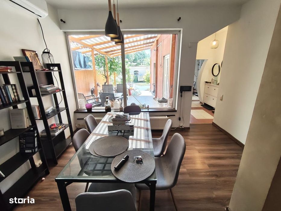 Casă spațioasă Voluntari