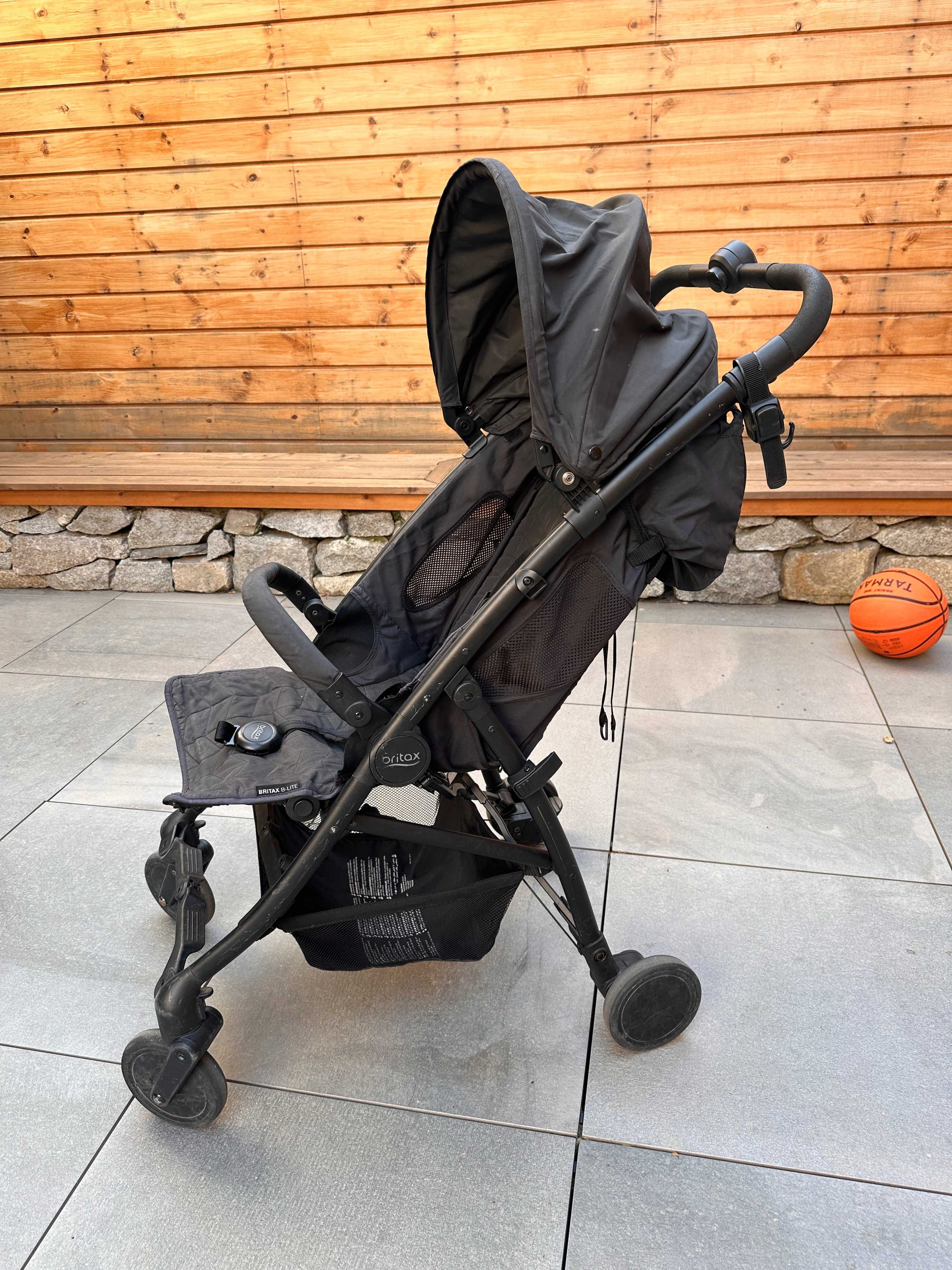 Лека детска количка Britax B-lite