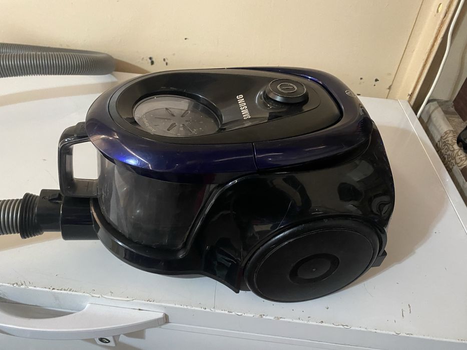 Продам пилесос в хорошим состаяние