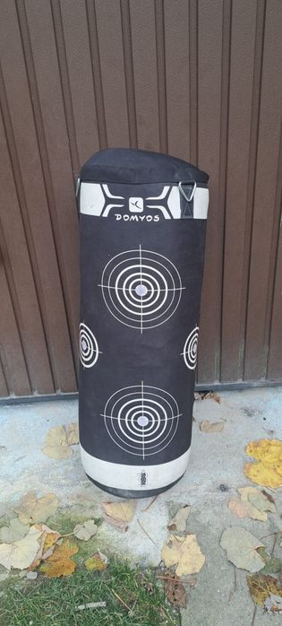 Vînd sac de box folosit la 120 lei