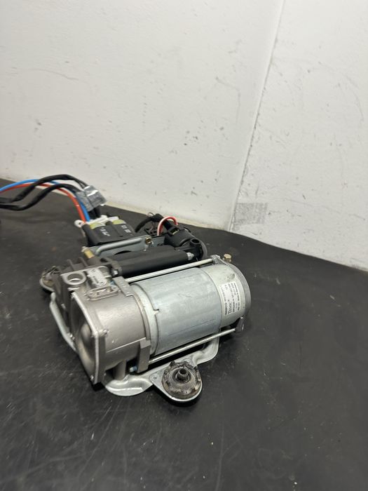 Compresor perne aer BMW X5 E53 | 881082099