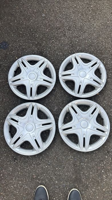 Колпаки универсальные р15. Комплект