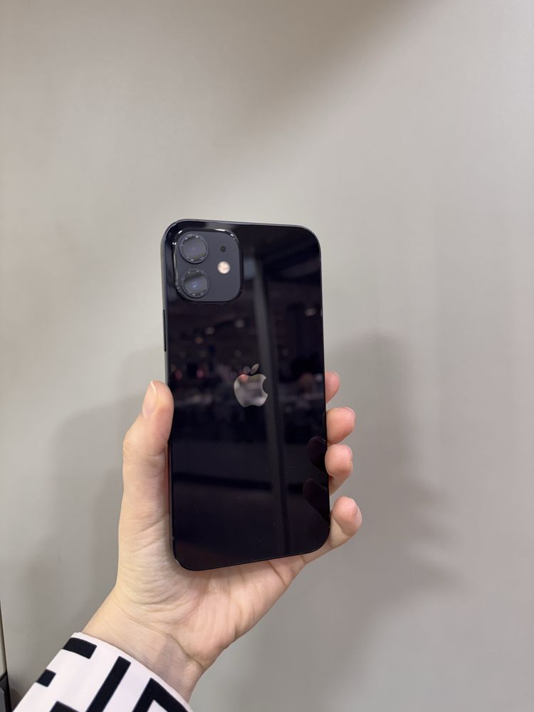 Iphone 12 , 64 gb