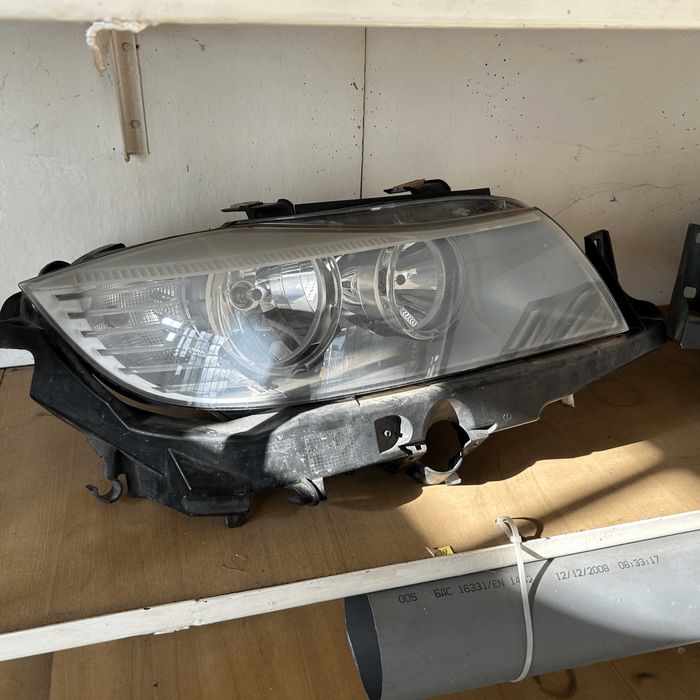 Е90/Е91 Фейслифт Фарове / Facelift Фарове (Angel Eyes)