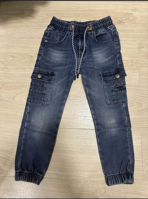 Продаю осеннии теплые джинсы 2 шт