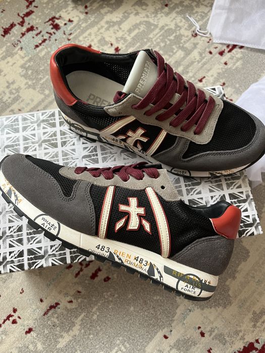 Продам кроссовку premiata