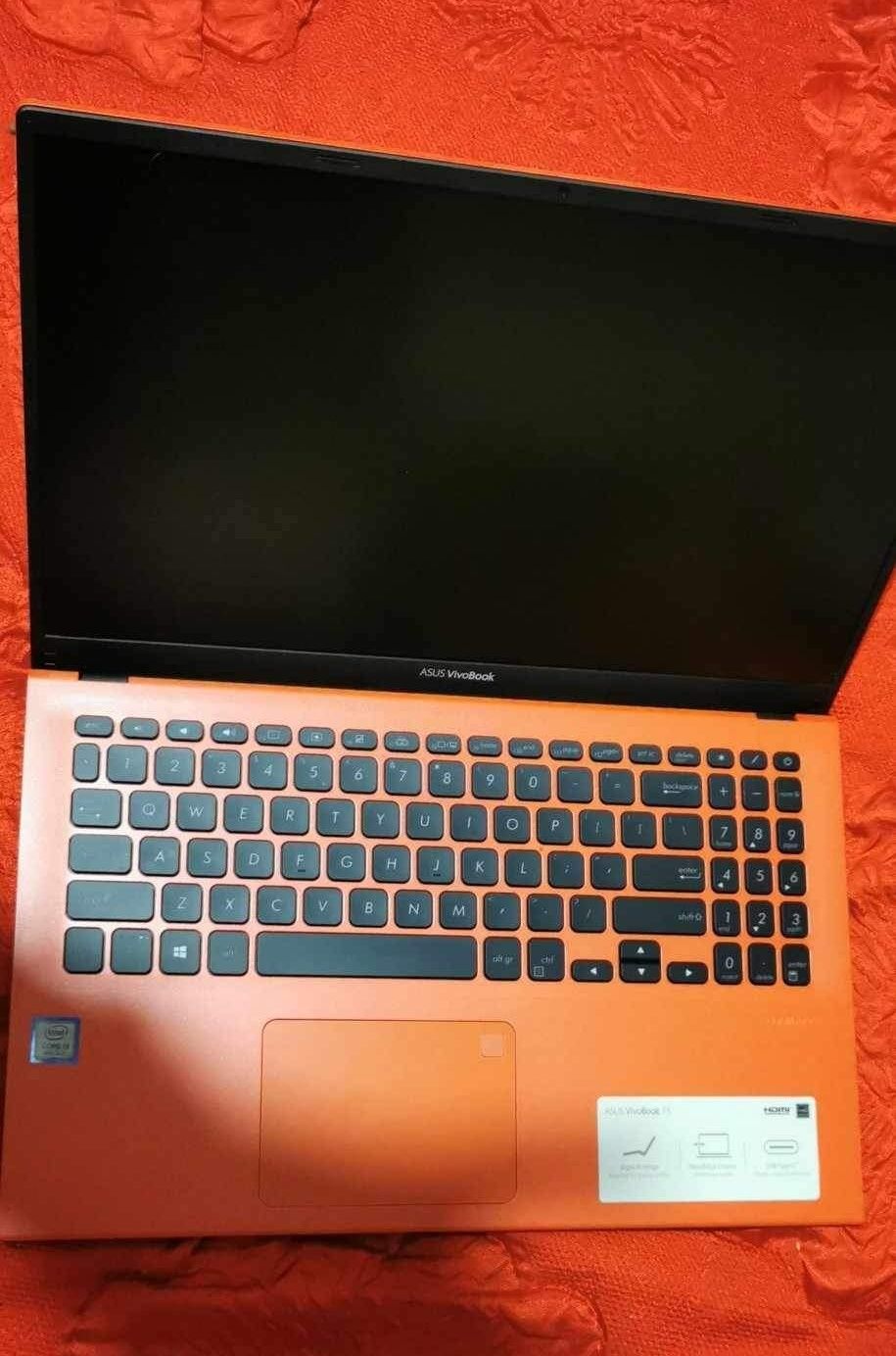 Vand laptop Asus