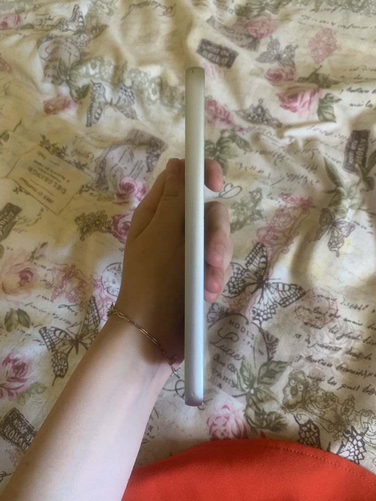 Продавам Samsung A54