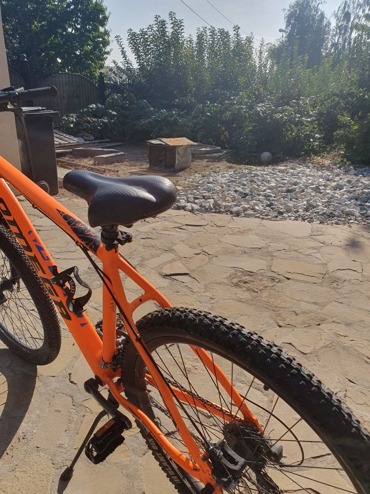 Bicicletă Rowan Omega portocaliu-negru