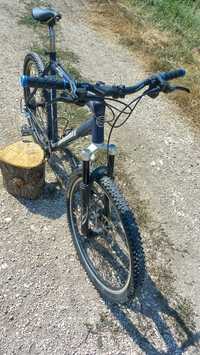 Vând bicicleta Diamondback