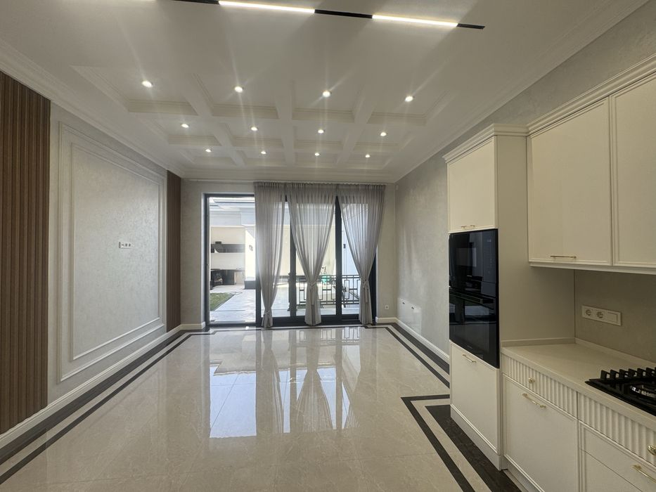 Продаётся роскошный дом