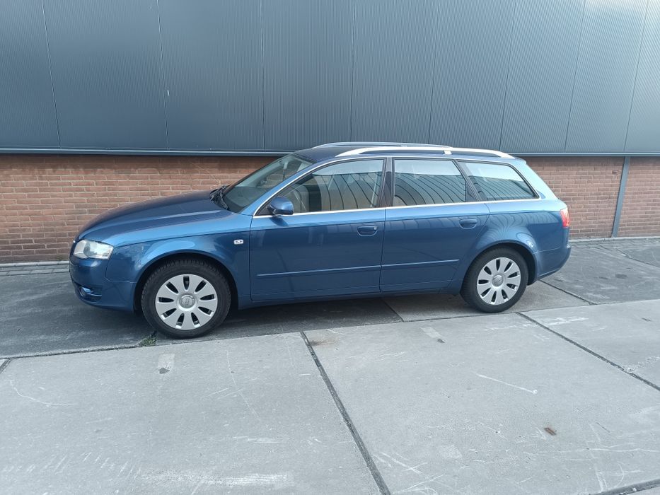 Audi A4 B7 2005 albastru