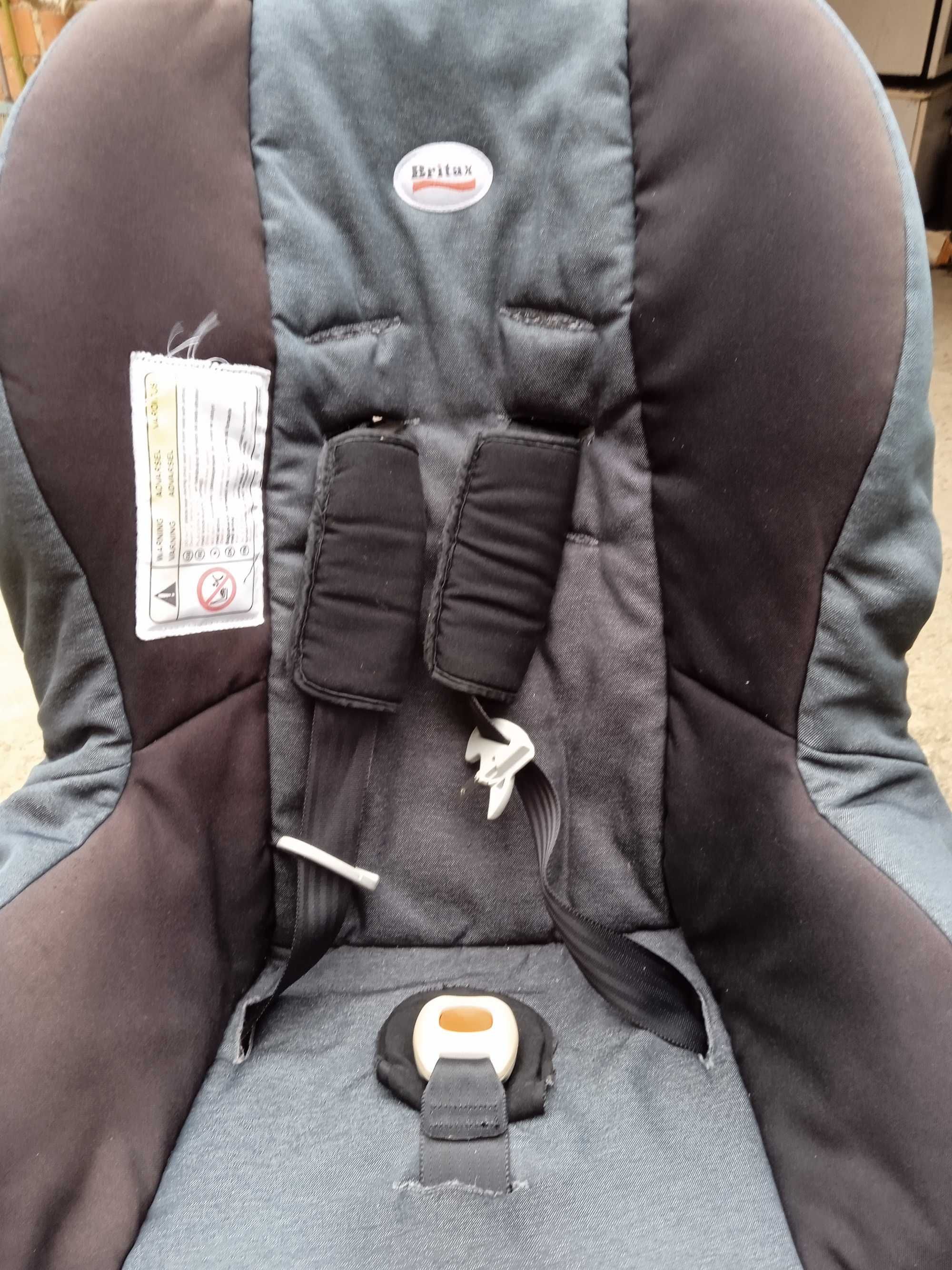 Продавам детски стол за кола ,BRITAX,