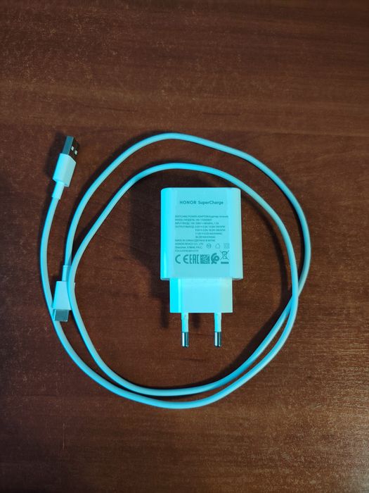 Продам зарядное устройство HONOR Super Charge 35W
