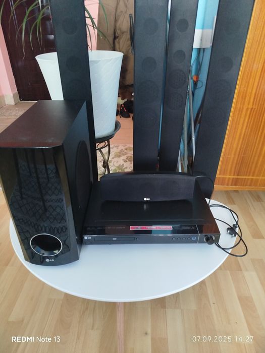 Sistem home cinema LG 5.1
