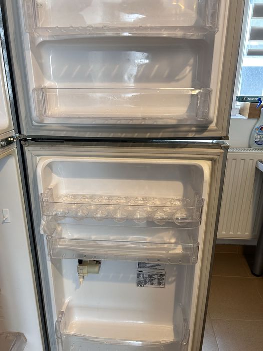 Vând combină frigorifică Samsung No Frost