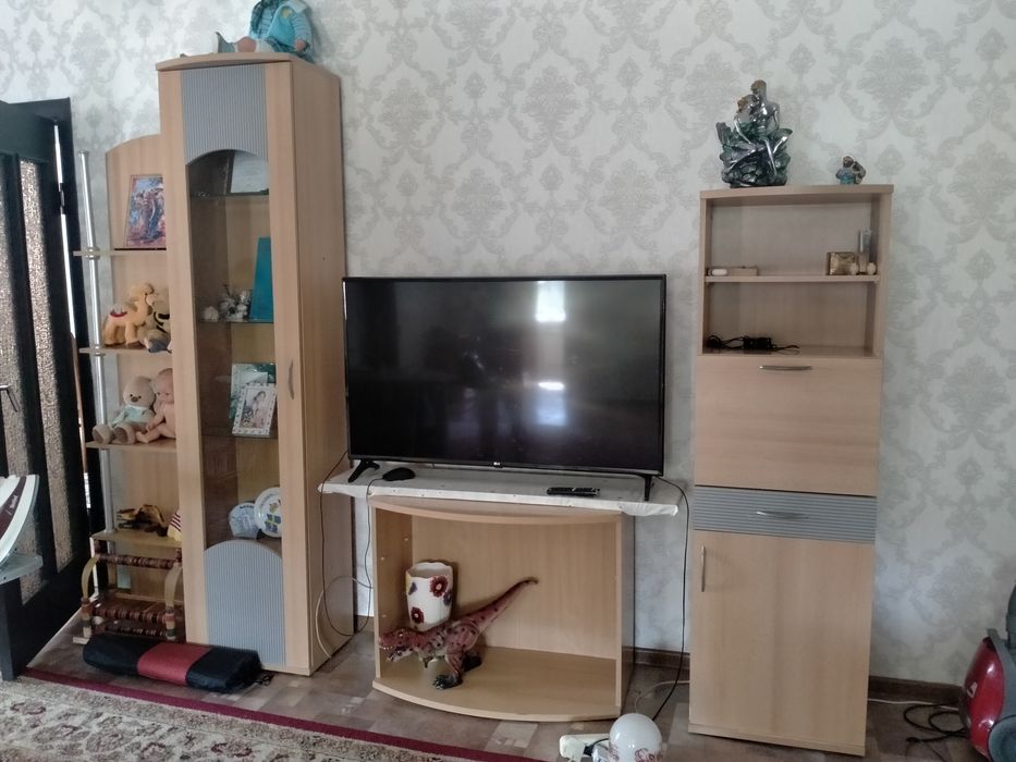Горка для гостиной