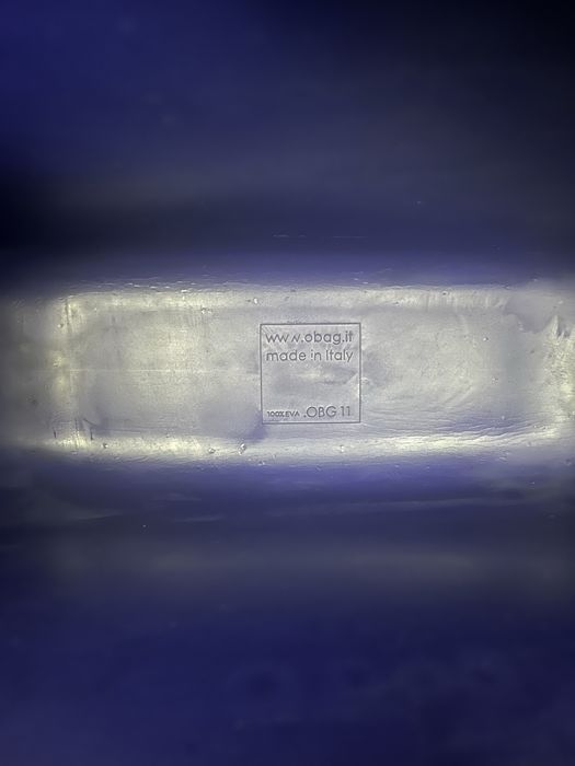 Продавам оригинална дамска чанта Obag