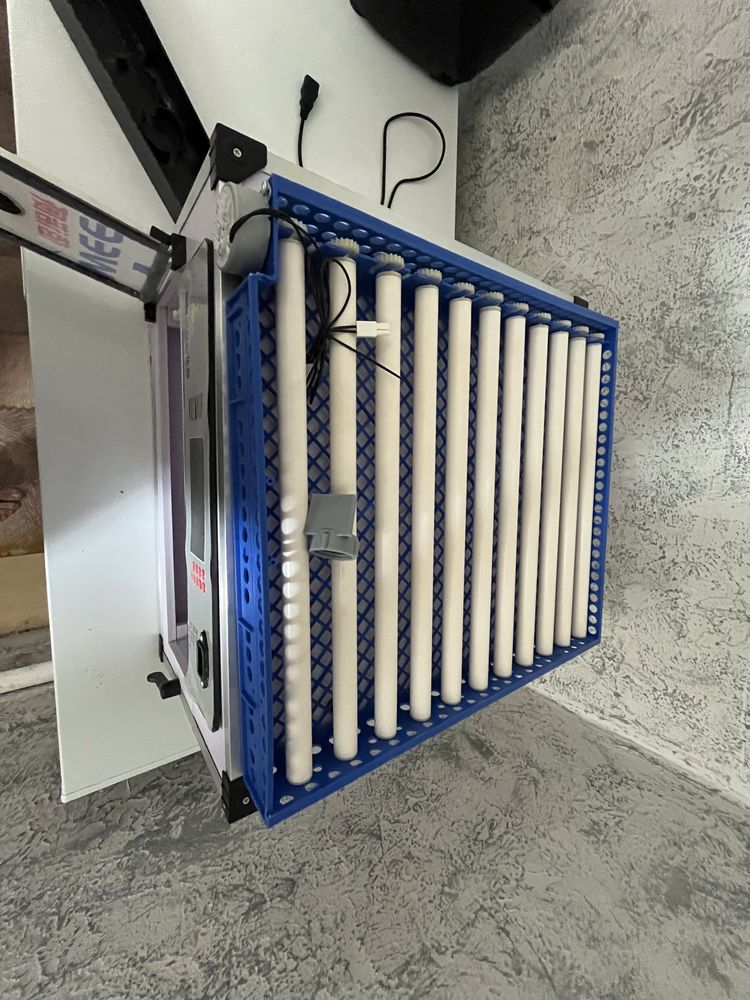 Продам инкубатор