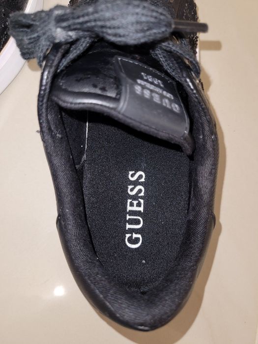 Оригинални сникърси Guess, 39 номер