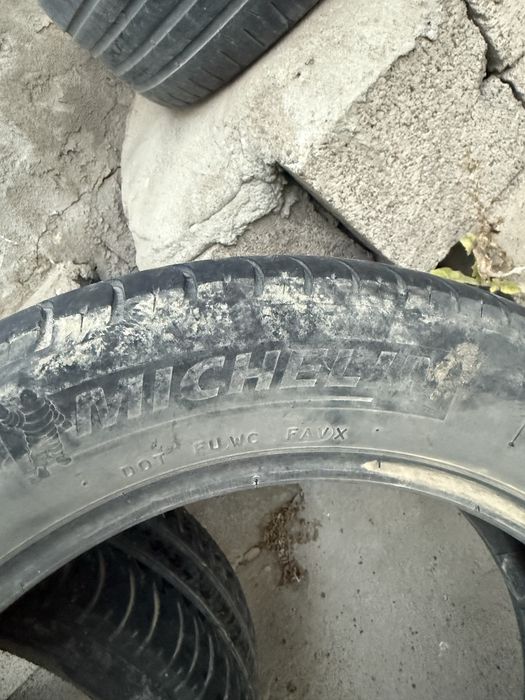 Продается шины мышлением три штуки