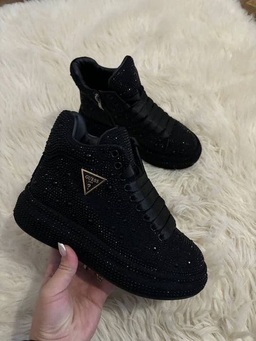 Vând botine dama guess/ mărimi începând de la 36-42