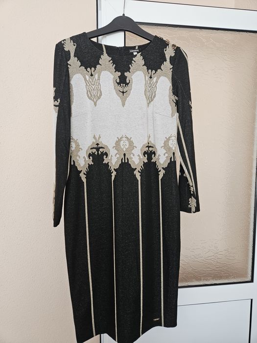 Рокля на фирма Кенсол