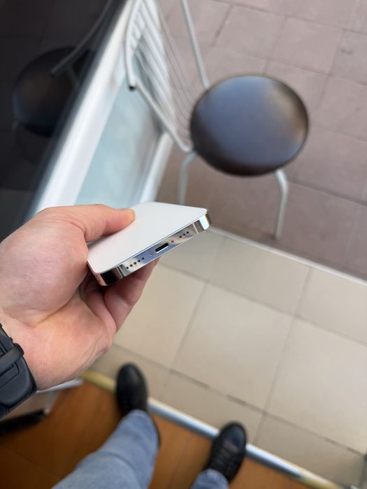 iPhone 13 про бял 78% батерия