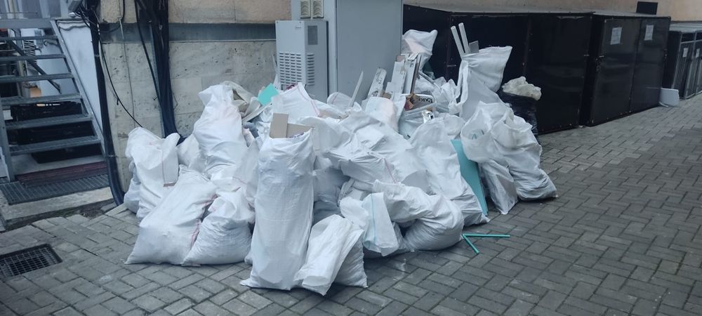 Transport moloz mobila veche curatenie