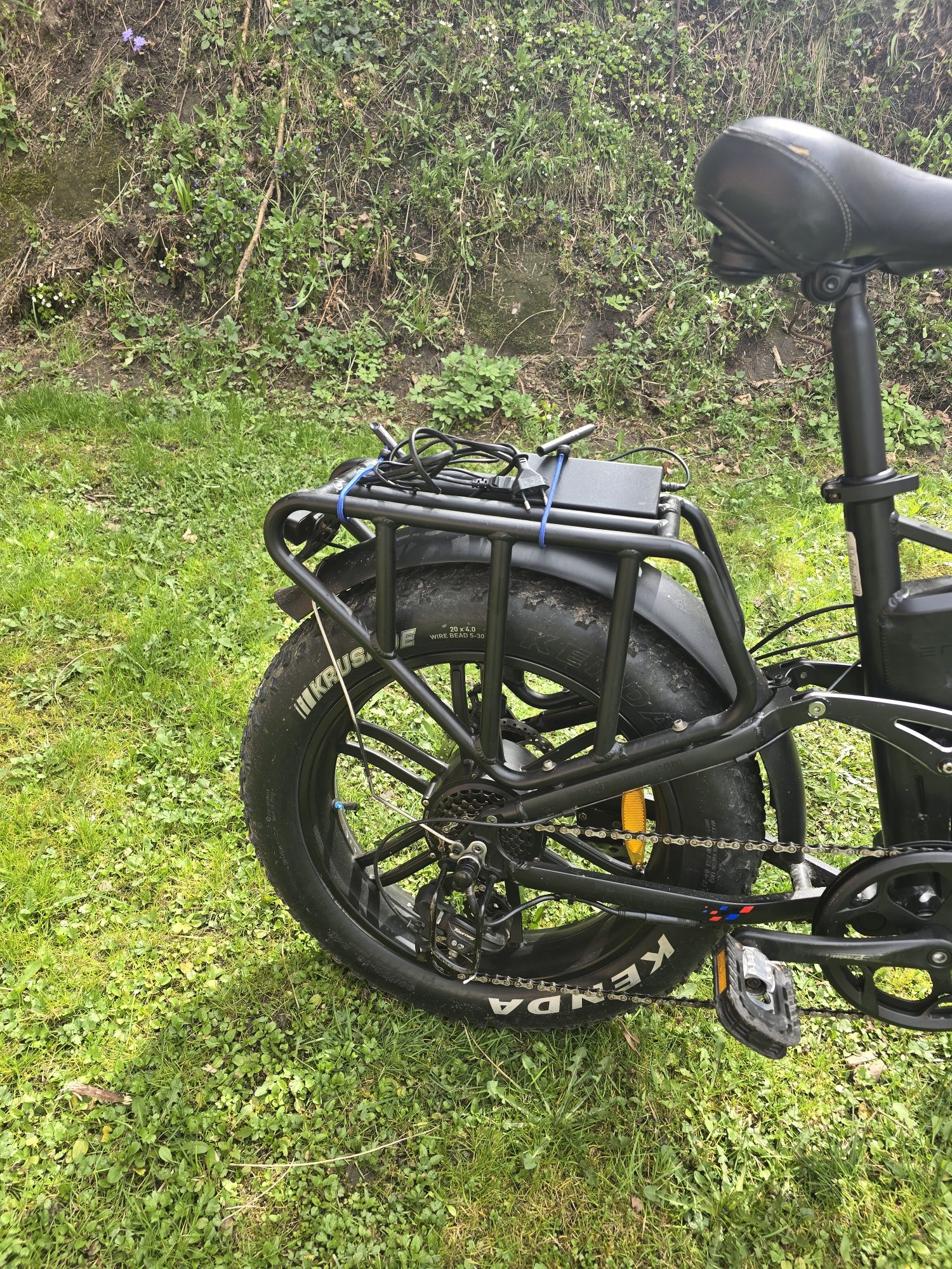 Bicicleta Pliabila eBike Suspensie Completa