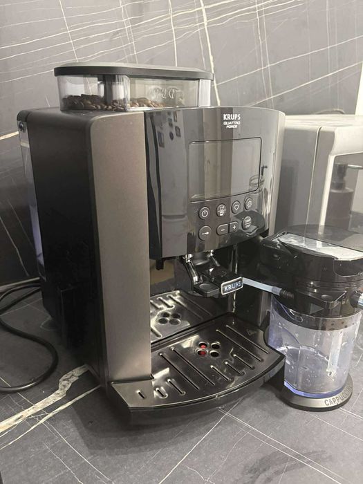 Krups EA819E10 Arabica Latte