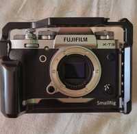Fujifilm X-T3 + Obiectiv 18-55mm + Smallrig Cage +  2 baterii extra