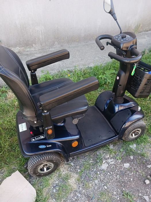 Cărucior Electric pentru bătrâni