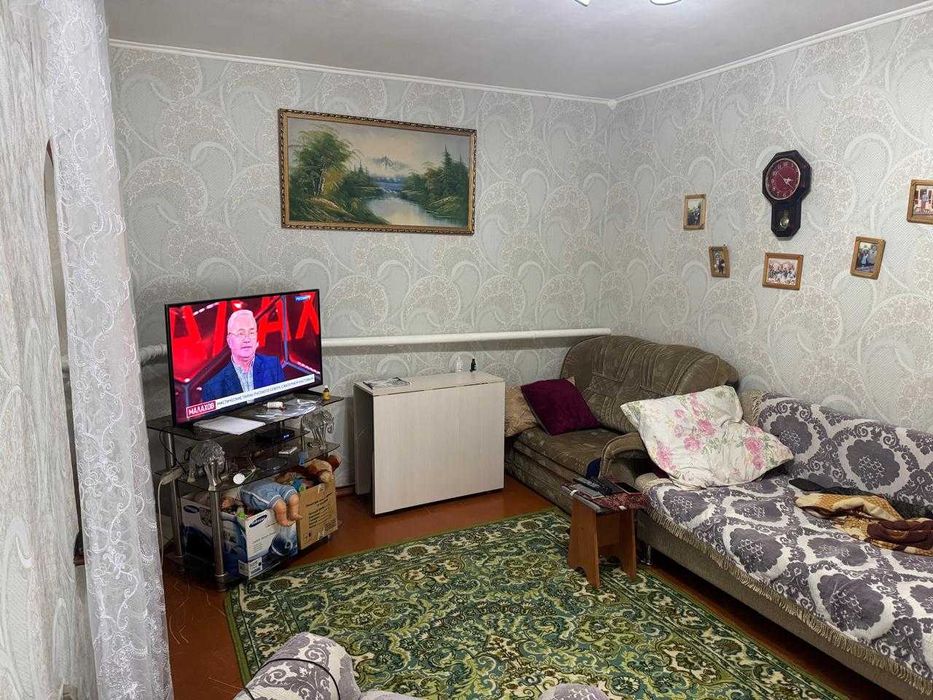 продается 1/2 часть дома в Красном Партизане