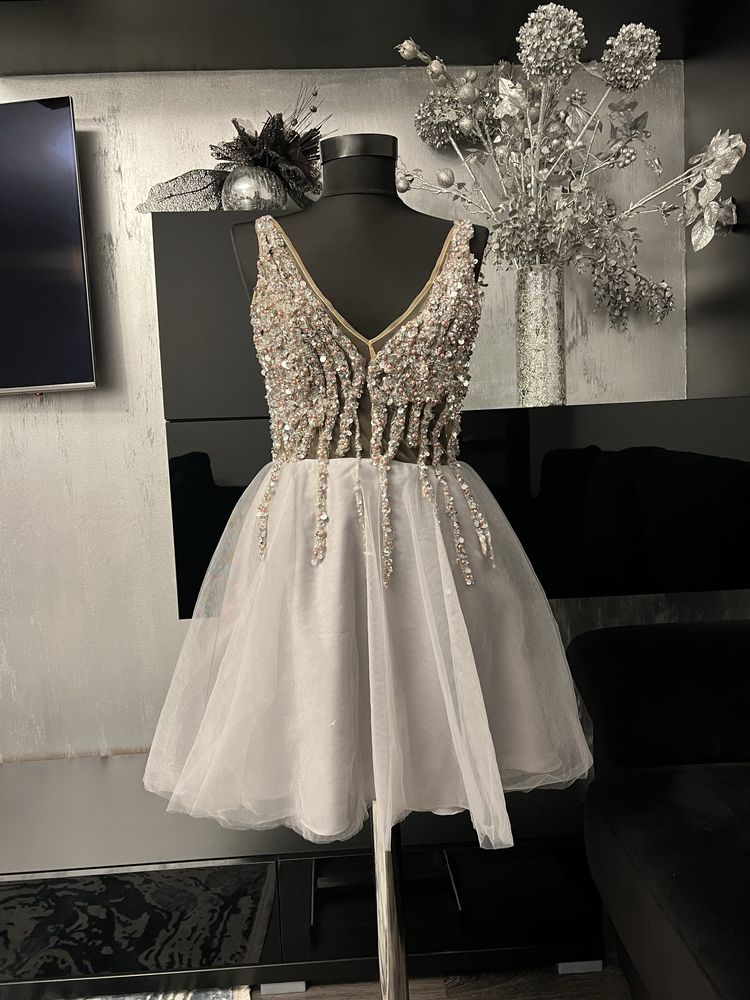 Rochie midel deosebit