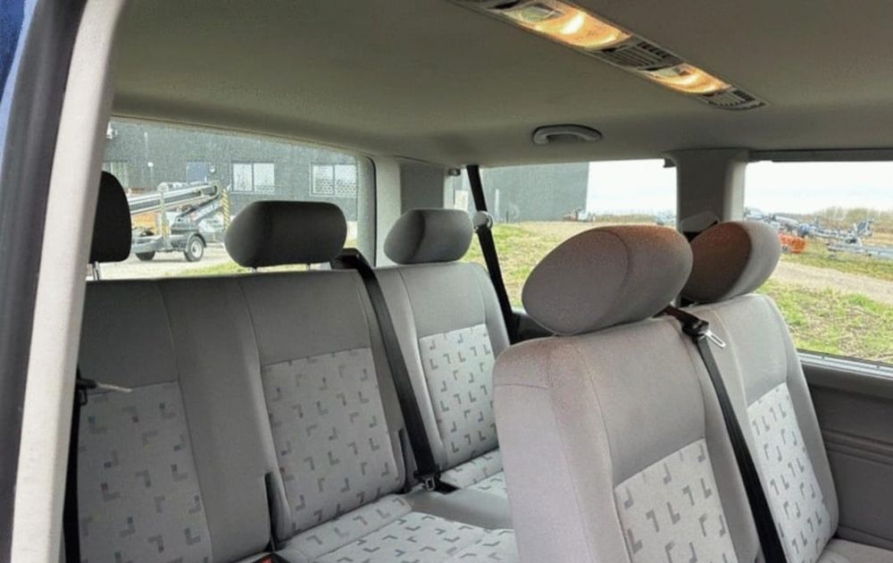 VW Transporter Caravelle