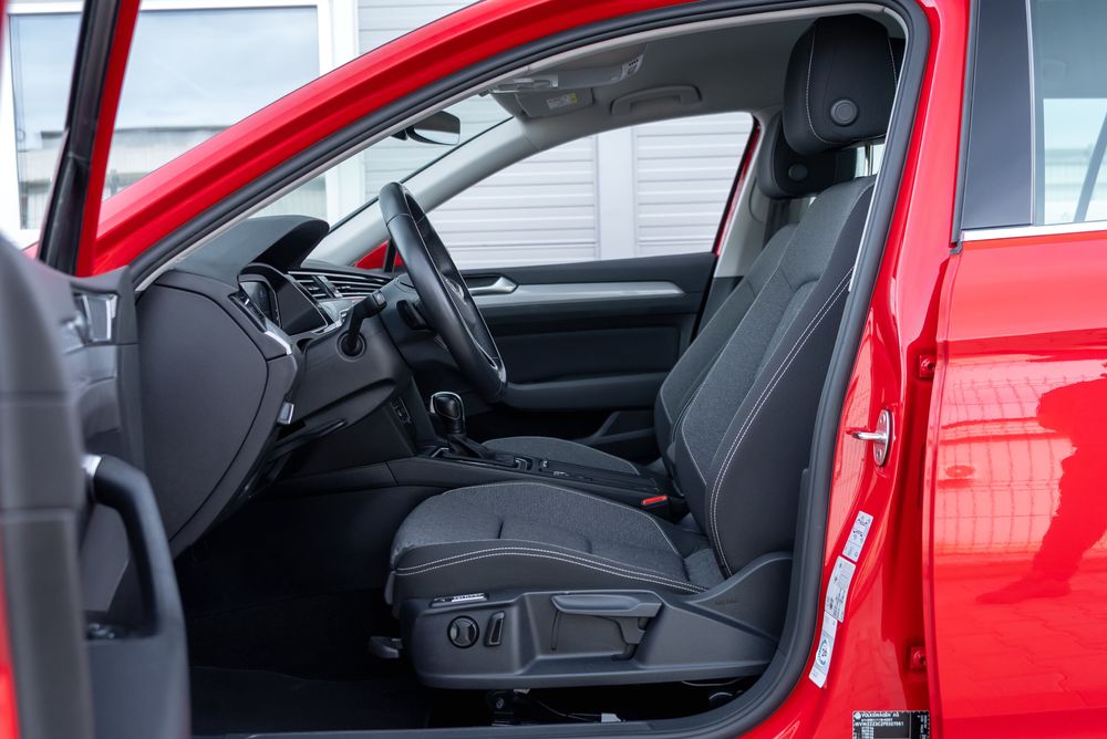 VW Passat-ACC-RAR-Automat-An 2023–Virtual Cockpit-Camera-83403 km-Navi