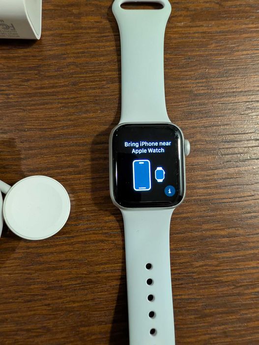 Apple Watch SE 2, GPS, Cellular, Carcasa Silver Aluminium 40mm