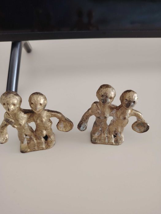 Grup 2 statuete arhaice din bronz stil arhaic